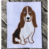 Bassett Hound applique embroidery design, dog is sitting, snugglepuppyapplique.com