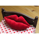 ITH Lips Pillow Embroidery Design, snugglepuppyapplique.com