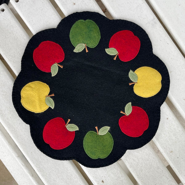 ITH Apple Candle Mat