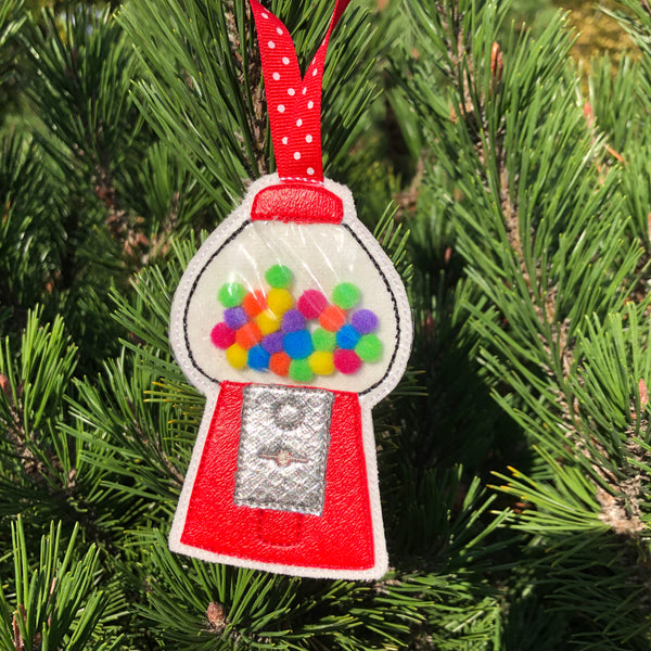In the Hoop Gum Ball Machine Christmas Ornament or Gift Tag Embroidery Design, snugglepuppyapplique.com